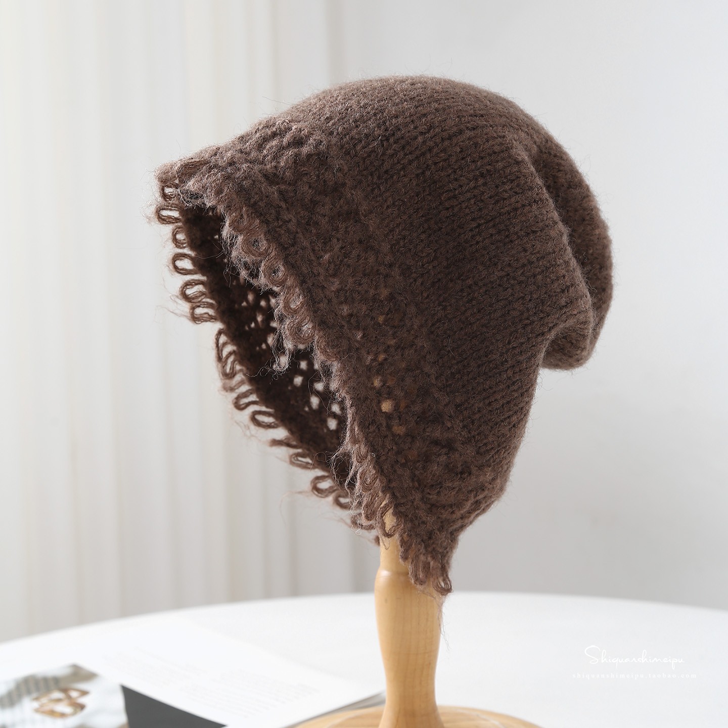 羊绒白色蕾丝边慵懒风冷帽护耳帽