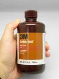 Полиуретановая грунтовка 3M на основе эпоксидной смолы-ускорителя 3901 для металлического стекла повышает прочность клеевого соединения.