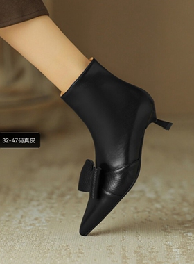 新款尖头细跟小跟短靴42.43高跟马丁靴裸靴大码女靴44-45-46-47