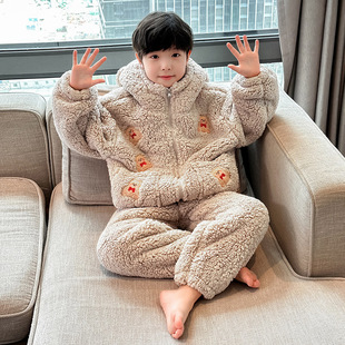 男童睡衣秋冬季 加绒加厚儿童580克北糕珊瑚绒男孩家居服2025新款