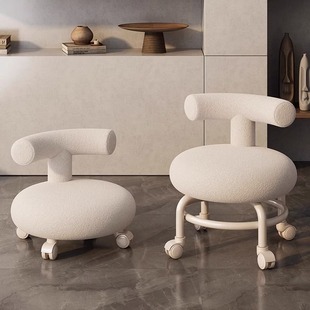 万向轮小凳子家用滑轮矮凳带轮子儿童椅子靠背圆凳客厅板凳换鞋凳