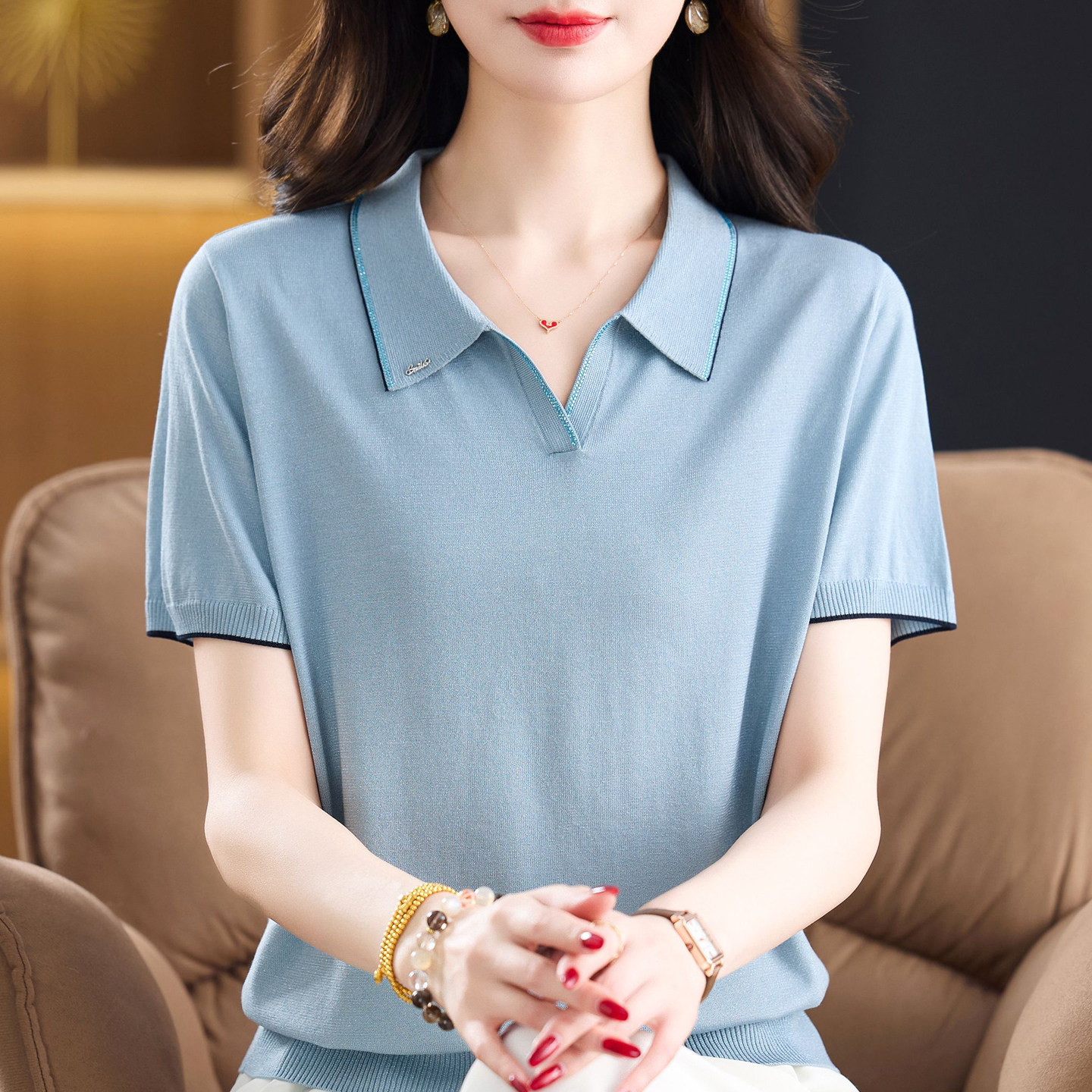 鄂尔多斯市妈妈夏装桑蚕丝上衣2026新款中年女士时尚冰丝短袖T恤