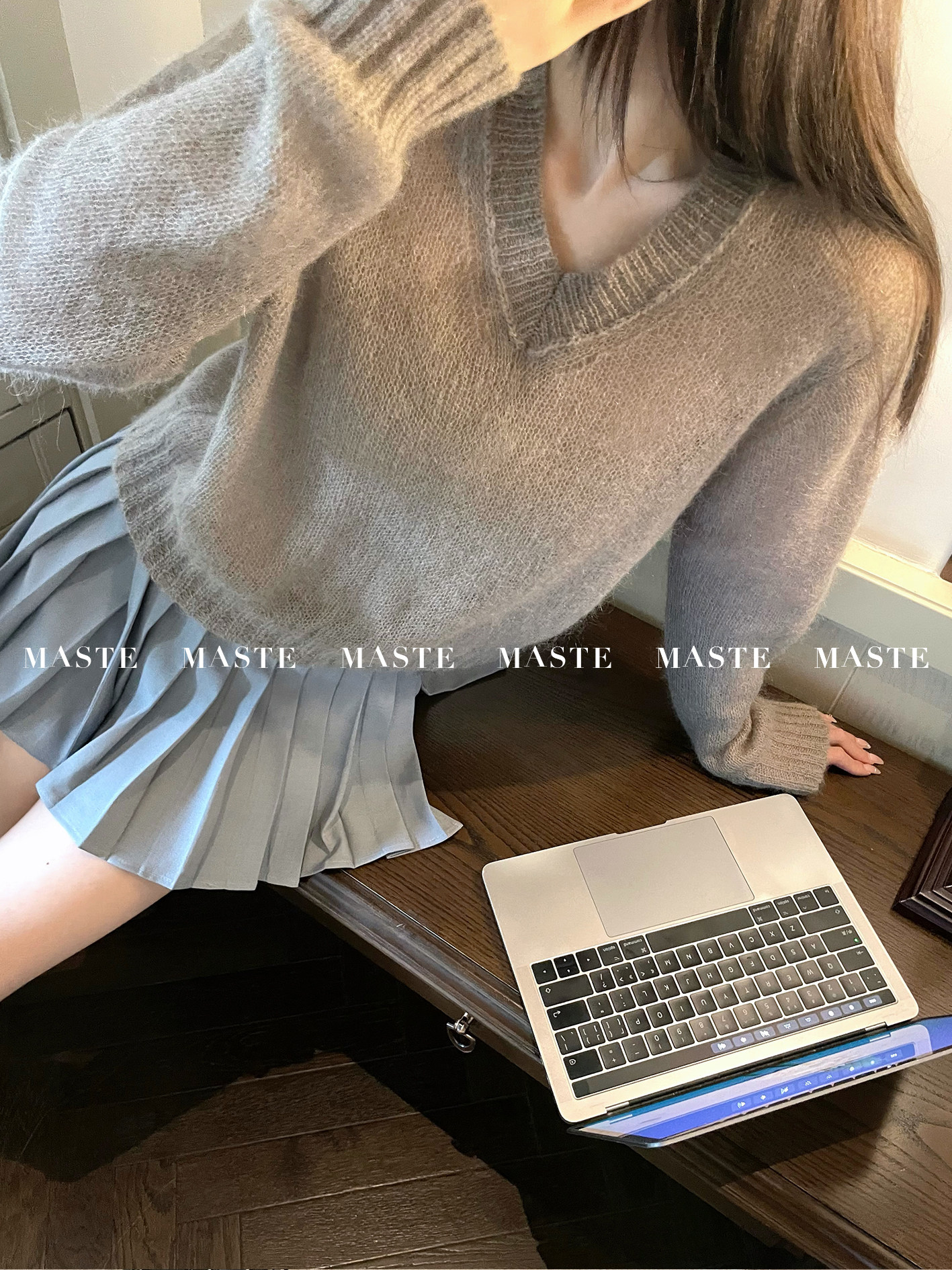 MASTE 温柔疗愈 慵懒软糯超细马海毛小v领针织上衣长袖套头毛衣