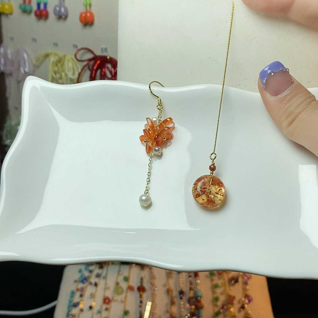 下面珍珠去掉换金沙石花珀，到脖子