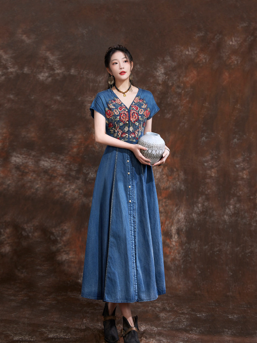 夏季新款女装独特民族风重工刺绣牛仔连衣裙小众高级精美绣花长裙