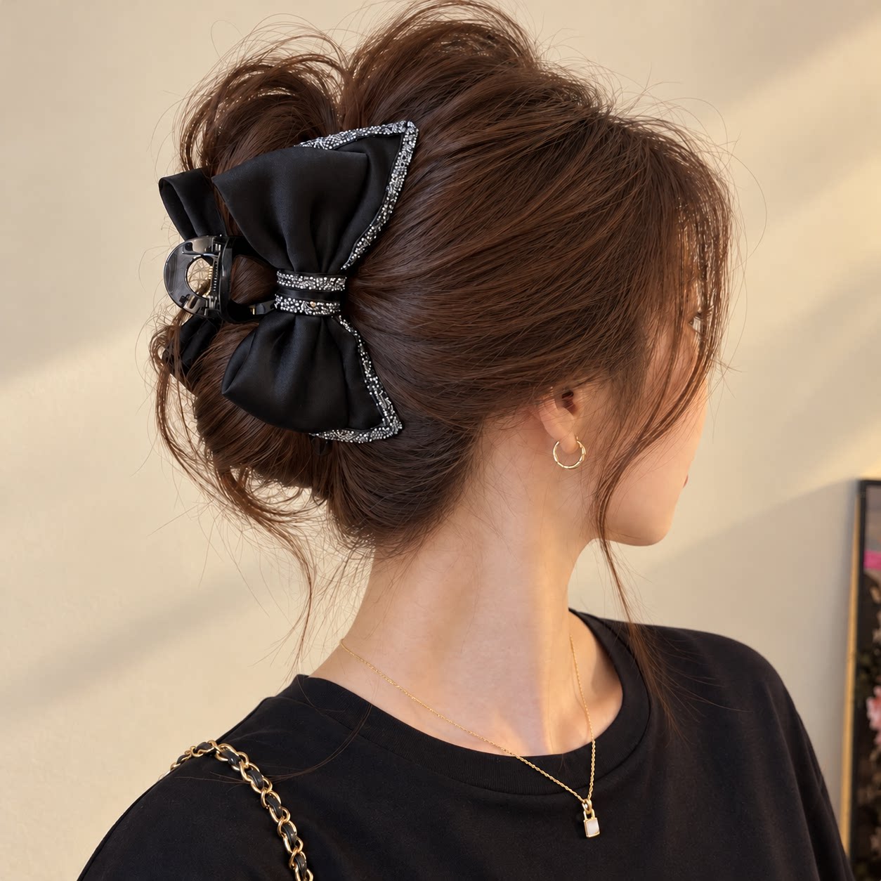 精致碎钻蝴蝶结发夹女2026新款高级感发饰大号鲨鱼夹发夹头饰