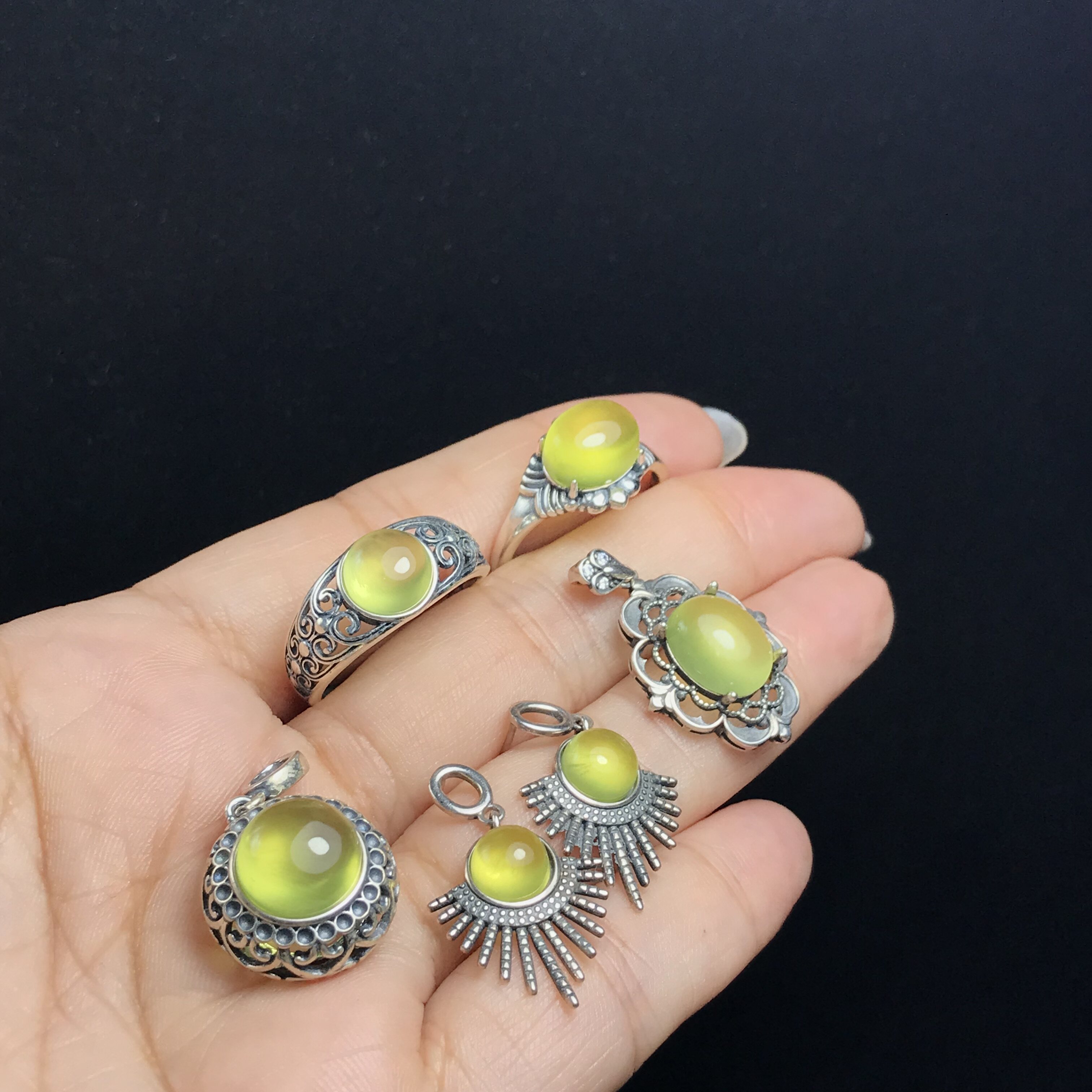 温润宝石金葡萄石银饰品自带贵气