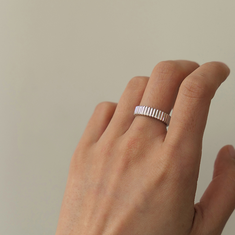 18K/14K宽版绸缎条纹戒指