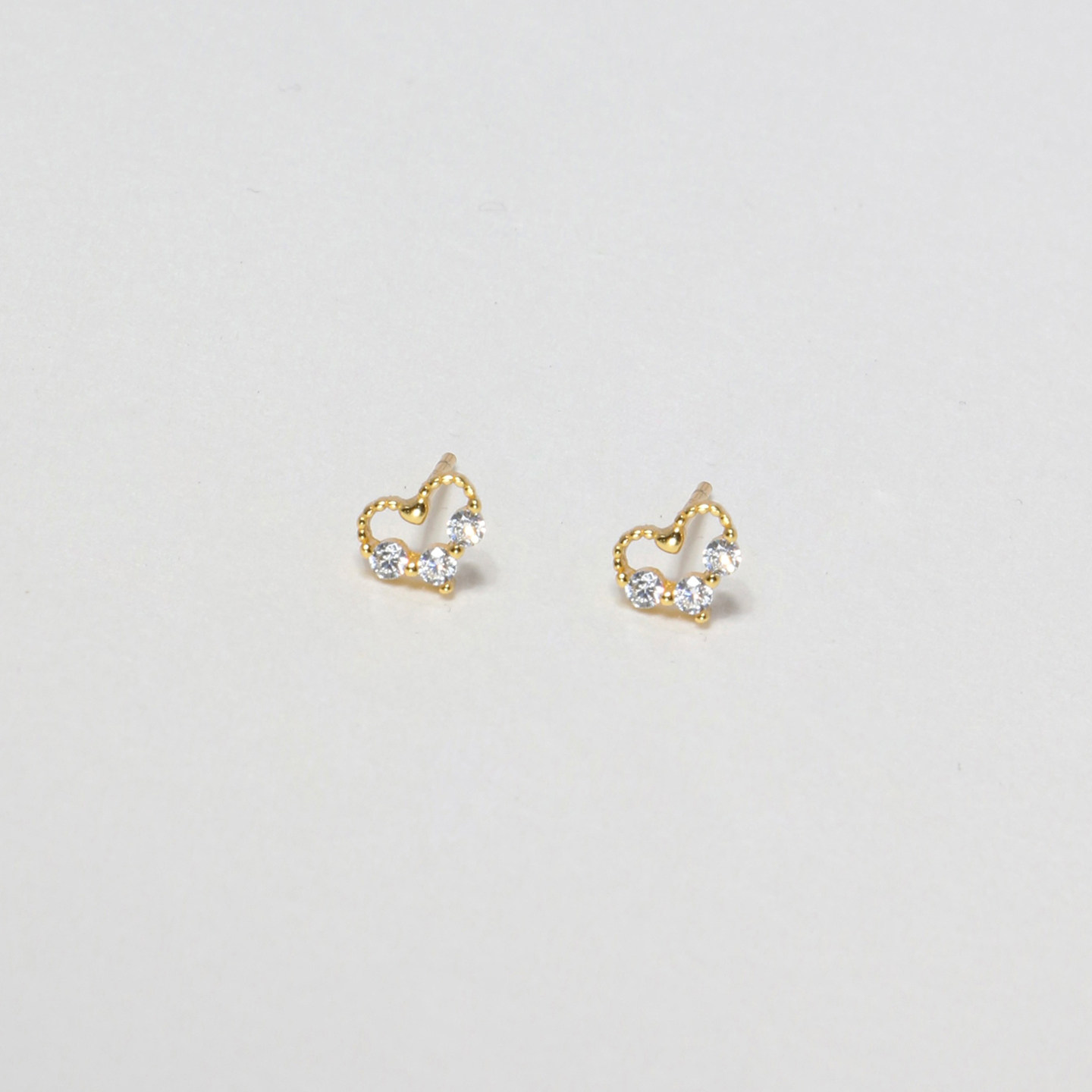 【CnHnOn脂肪商店】s925纯银小鼻妞镂空爱心微镶嵌锆石耳钉耳环