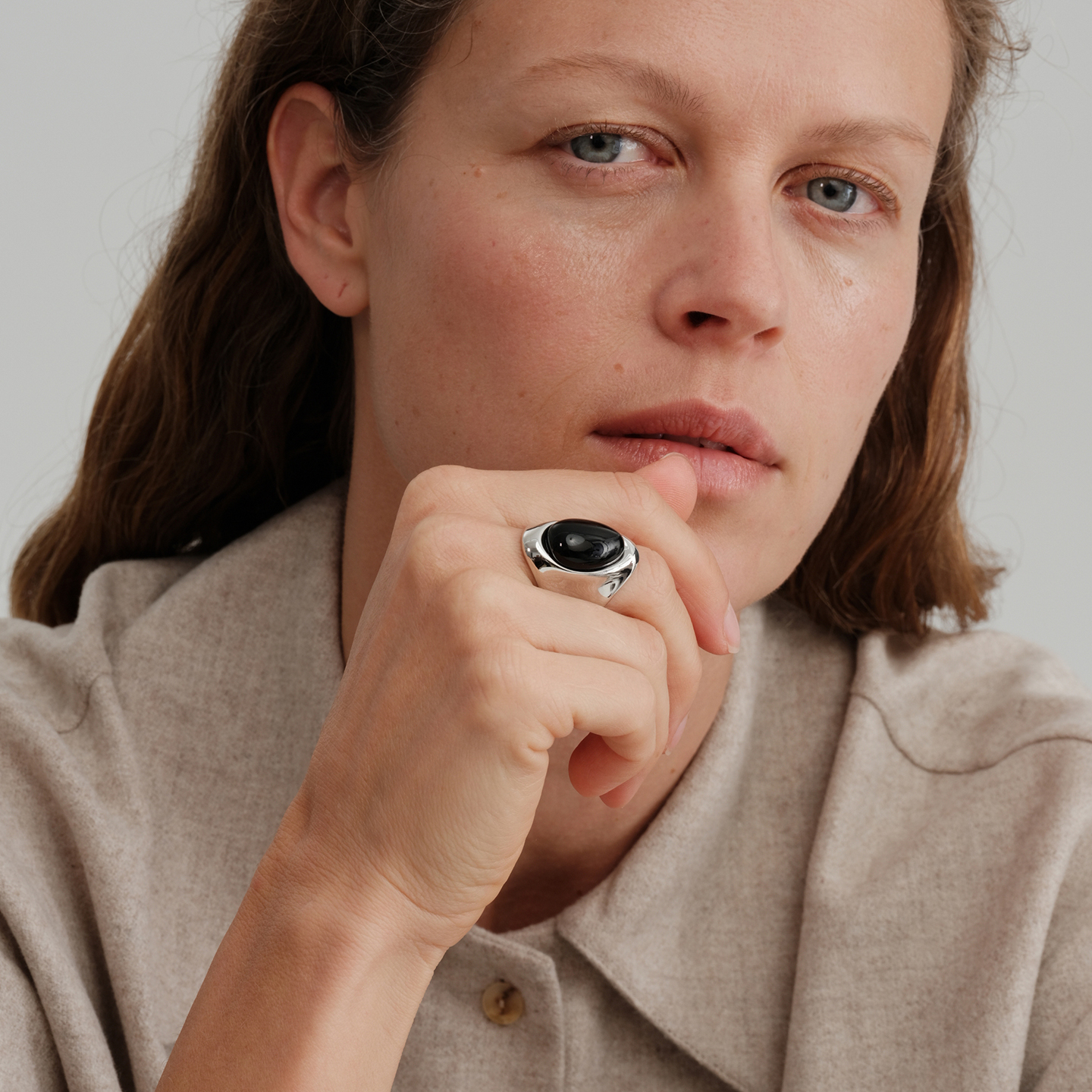 【CnHnOn脂肪商店】现代简约质感时髦黑玛瑙流动曲线造型戒指