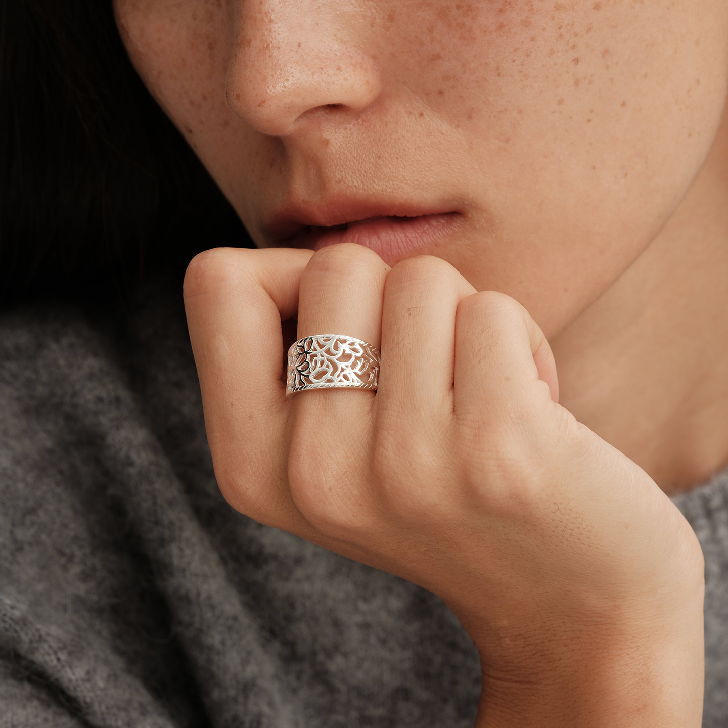 【CnHnOn脂肪商店】s925纯银实心蕾丝镂空雕花小众复古新中式戒指