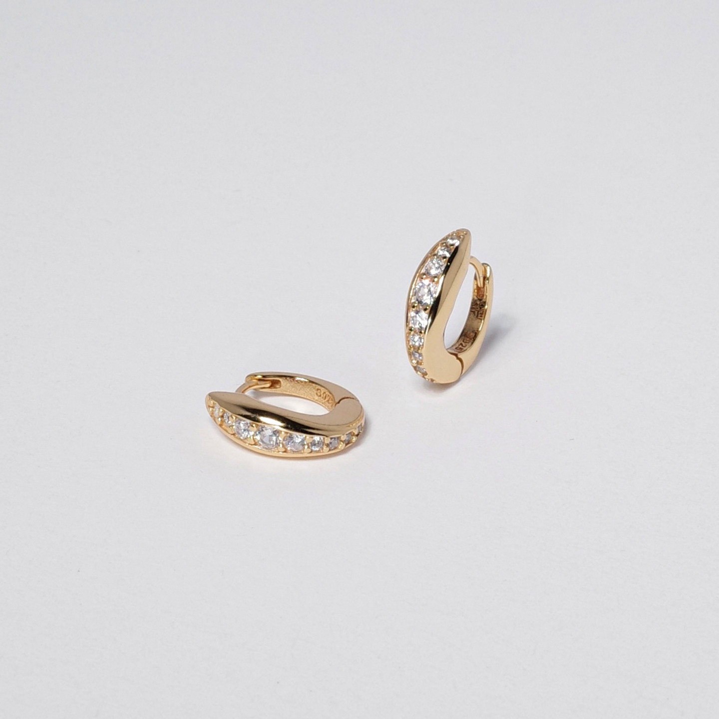 【CnHnOn脂肪商店】s925纯银胖肚曲线简约镶钻锆石时髦耳扣耳钉