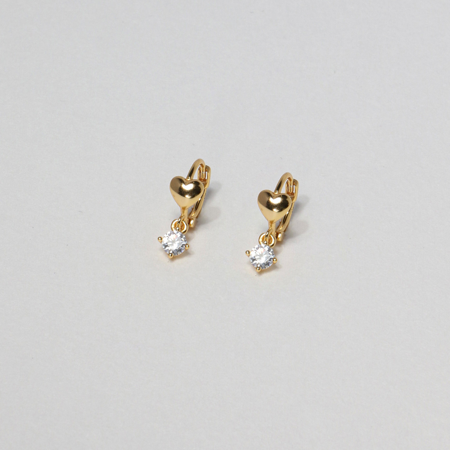 【CnHnOn脂肪商店】s925纯银迷你爱心悬挂锆石裸钻法式耳钉耳环