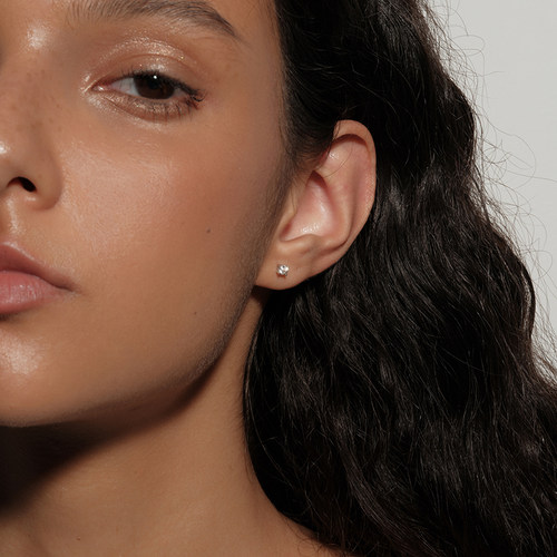 【CnHnOn脂肪商店】s925纯银莫桑石四爪轻奢高级简约白圆钻耳钉