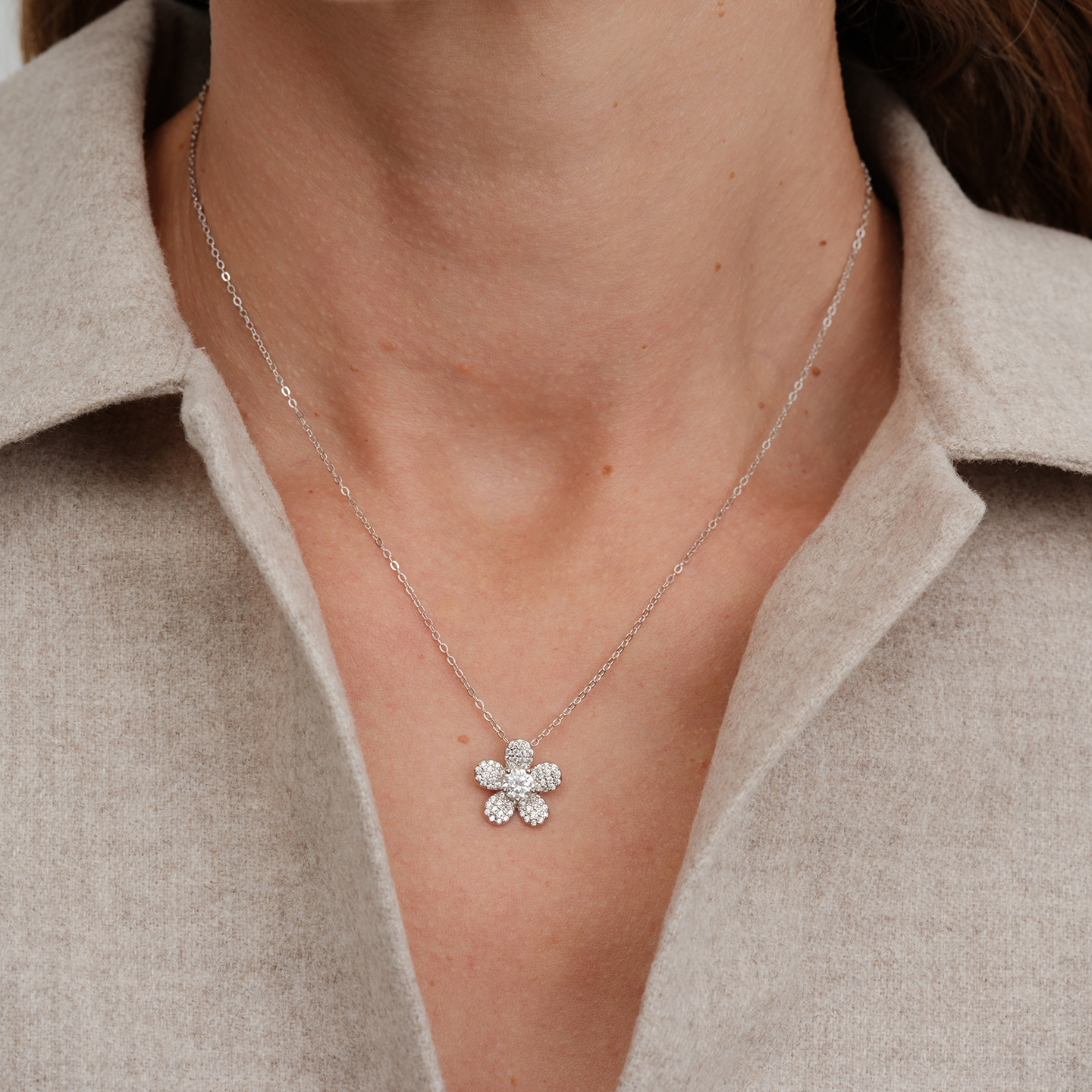 【CnHnOn脂肪商店】s925纯银莫桑钻密镶满钻花朵高级吊坠锁骨项链