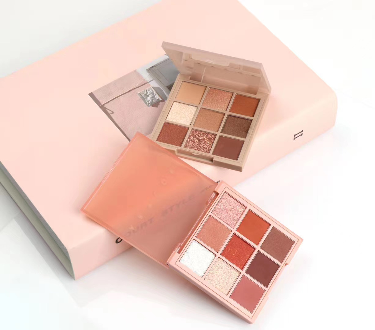 ARTCOK/埃客缤纷卡卡九色眼影盘哑光珠光亮片细闪细腻不飞粉