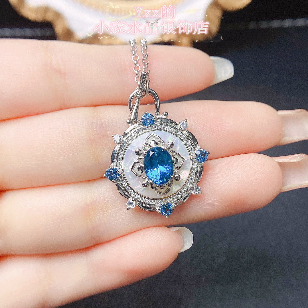 天然托帕石吊坠女 纯银镶嵌伦敦蓝宝石6乘8白贝母项链气质银饰