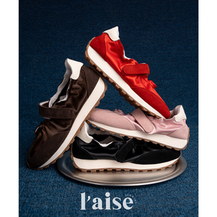 aise 丝绸玛丽珍休闲百搭运动女鞋 Wabi 结合丝光牛反 Suede