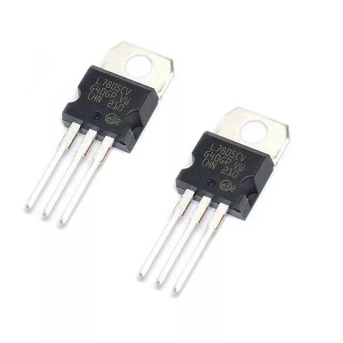 全新 L7805CV L7812CV L7815CV TO-220 三端稳压管 厚片