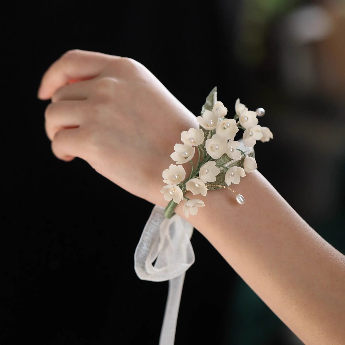 新中式手链森系新娘手腕花伴娘手环超仙铃兰花朵蕾丝绑带婚纱配饰