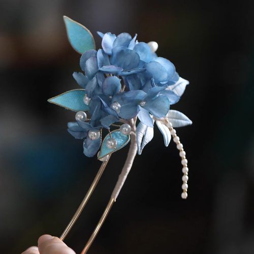 古风盘发头饰清汉女发簪2025新款高端蓝色绣球花蜻蜓超仙汉服簪子