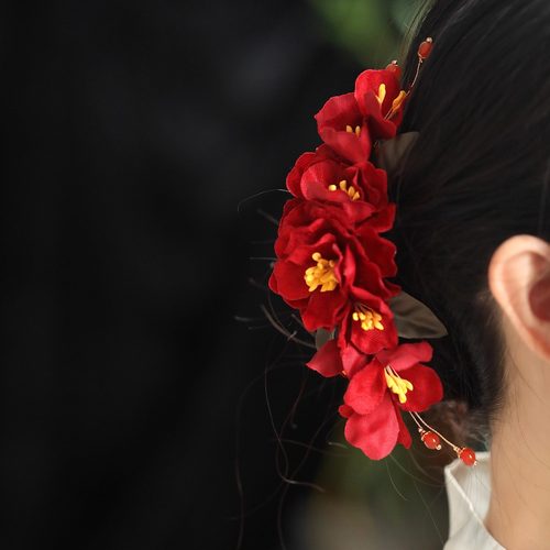 古风盘发头饰2025新款高端秋冬复古山茶花中式秀禾发饰新娘发夹女