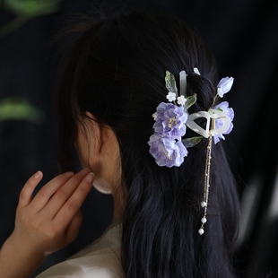 抓夹女高级感2025新款紫色绢花古风超仙森系夹子古典舞女春优雅