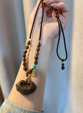 原创设计沉香荷花大如意锁项链搭配精编棋楠沉香毛衣链生日礼物