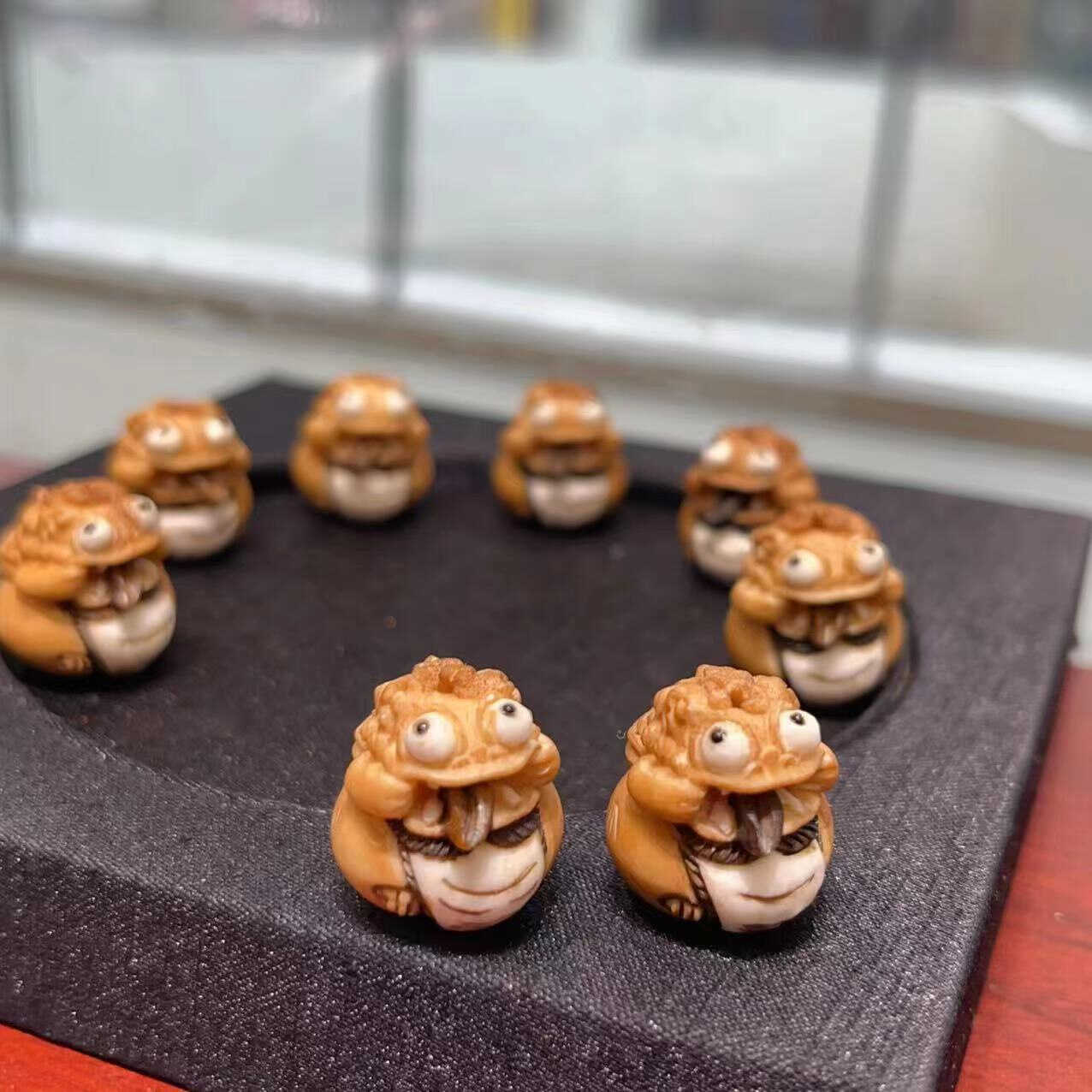 单圈橄榄核雕刻男女款文玩配饰