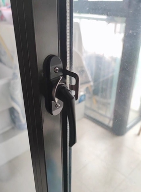 90型铝合金门窗锁扣老式推拉平移窗户月牙锁搭扣 门窗月牙勾窗锁