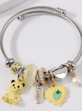 时尚简洁潘家百搭爱心小熊多元素挂坠女气质手镯0558