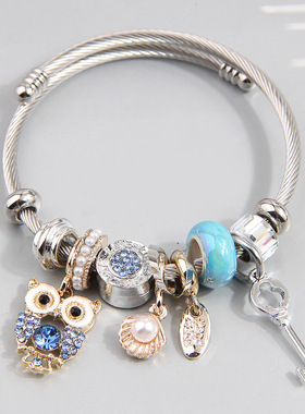 时尚简洁潘DL简洁猫头鹰钥匙吊坠多元素配饰女士个性手镯0429