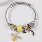 时尚 简洁潘家百搭蜜蜂多元 素挂坠女气质手镯0558