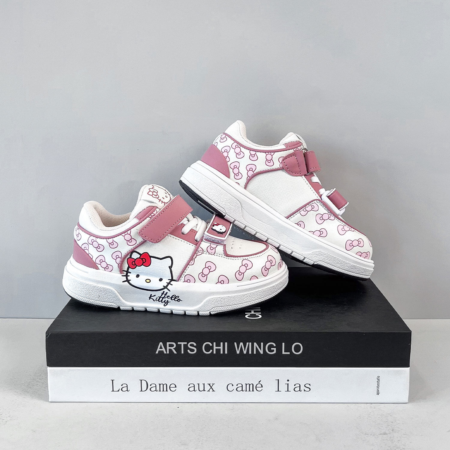 kitty猫咪运动鞋女童鞋子2026新款春秋季儿童低帮板鞋男童休闲鞋