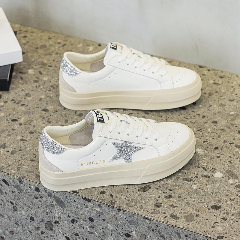 大码女鞋41到43软底休闲板鞋女