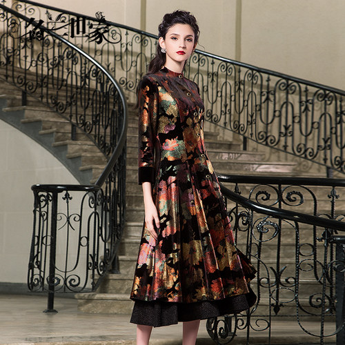 名兰世家阔太太妈妈装九分袖风衣