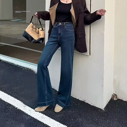 韩尚裤业2025冬新款高腰弹力修身加绒加厚微喇牛仔裤女显瘦喇叭裤