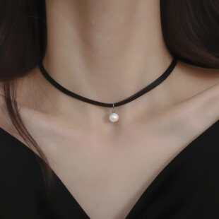2026新款项圈女颈带珍珠饰品锁骨链女短款颈带黑绳项链潮网红配饰