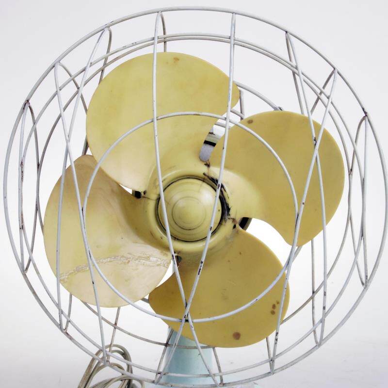 老物件古董老上海收藏东芝四花瓣式电风扇可正常工作瑕疵特价机