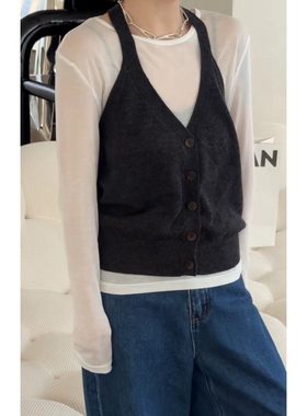 秒发新品诗歌兰7717优雅知性温柔挂脖吊带两件套上衣女2026早春款