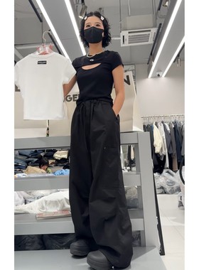 秒发诗歌兰58272时尚白色后背字母镂空月亮短袖上衣25秋季款女装