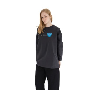 LarvaCosmos｜collage系列text me回形针长袖T恤