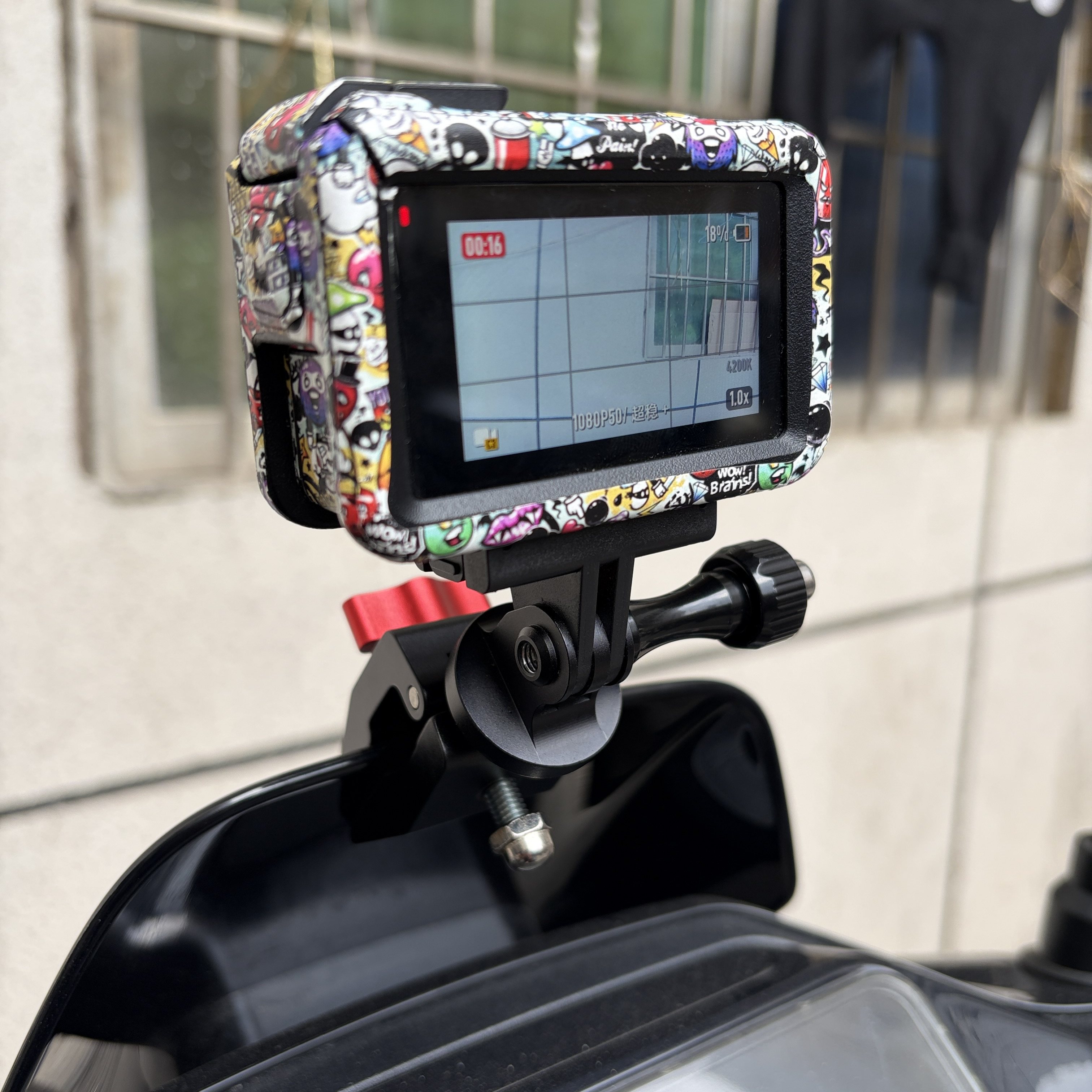 摩托车挡风玻璃风挡手机金属支架GoPro大疆Action5pro360相机配件