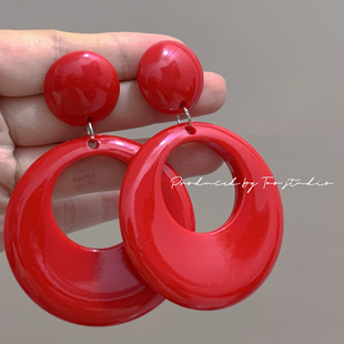 简约气质几何圆圈夸张大耳环小众设计高级感红色耳钉新款爆款耳饰