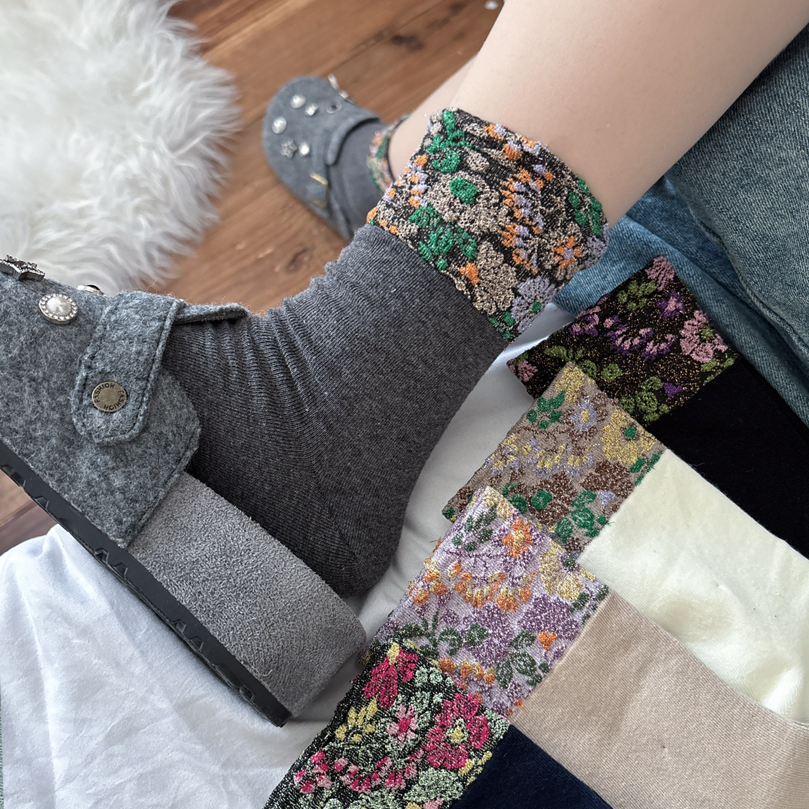 四季款棉螺口亮丝花纹女士中筒袜民族风地域风情女款袜子复古短袜