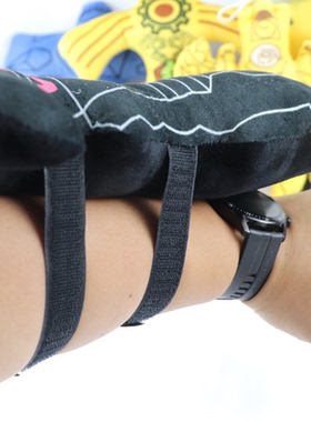 跨境skibidi toilet泰坦音响人黑色机枪公仔玩偶黄金武士毛绒玩具