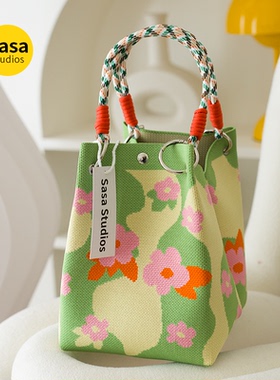 新款春夏泫雅风针织手拎包外出游玩百搭手提包上班通勤便携水桶包