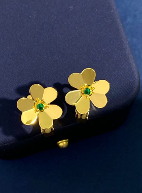 高品质幸运草耳钉女简约时尚小众耳环祖母绿红宝石镀金镶嵌耳饰品
