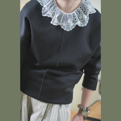 美得很离谱～蕾丝假领