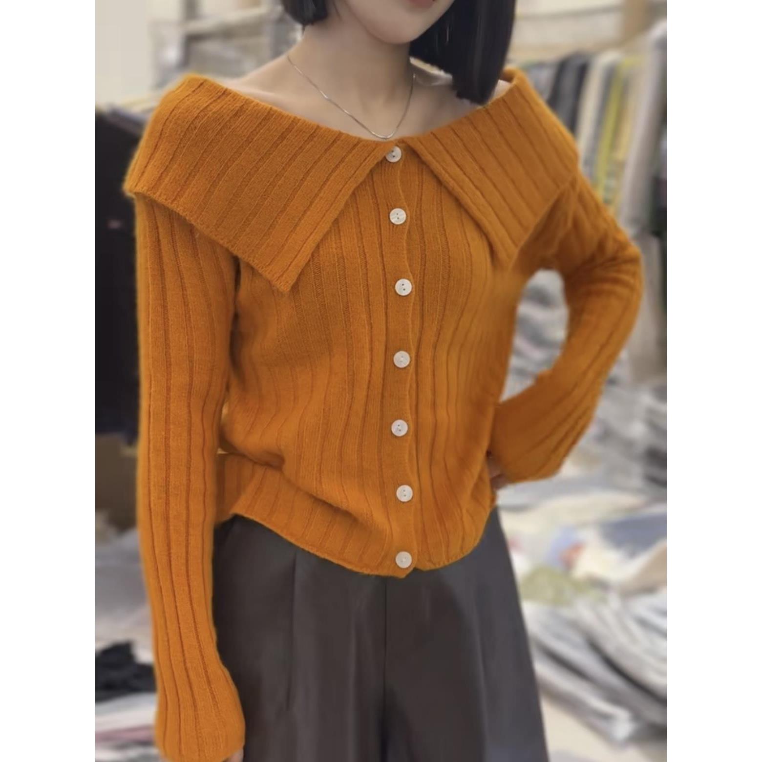 韩版娃娃领长袖针织开衫